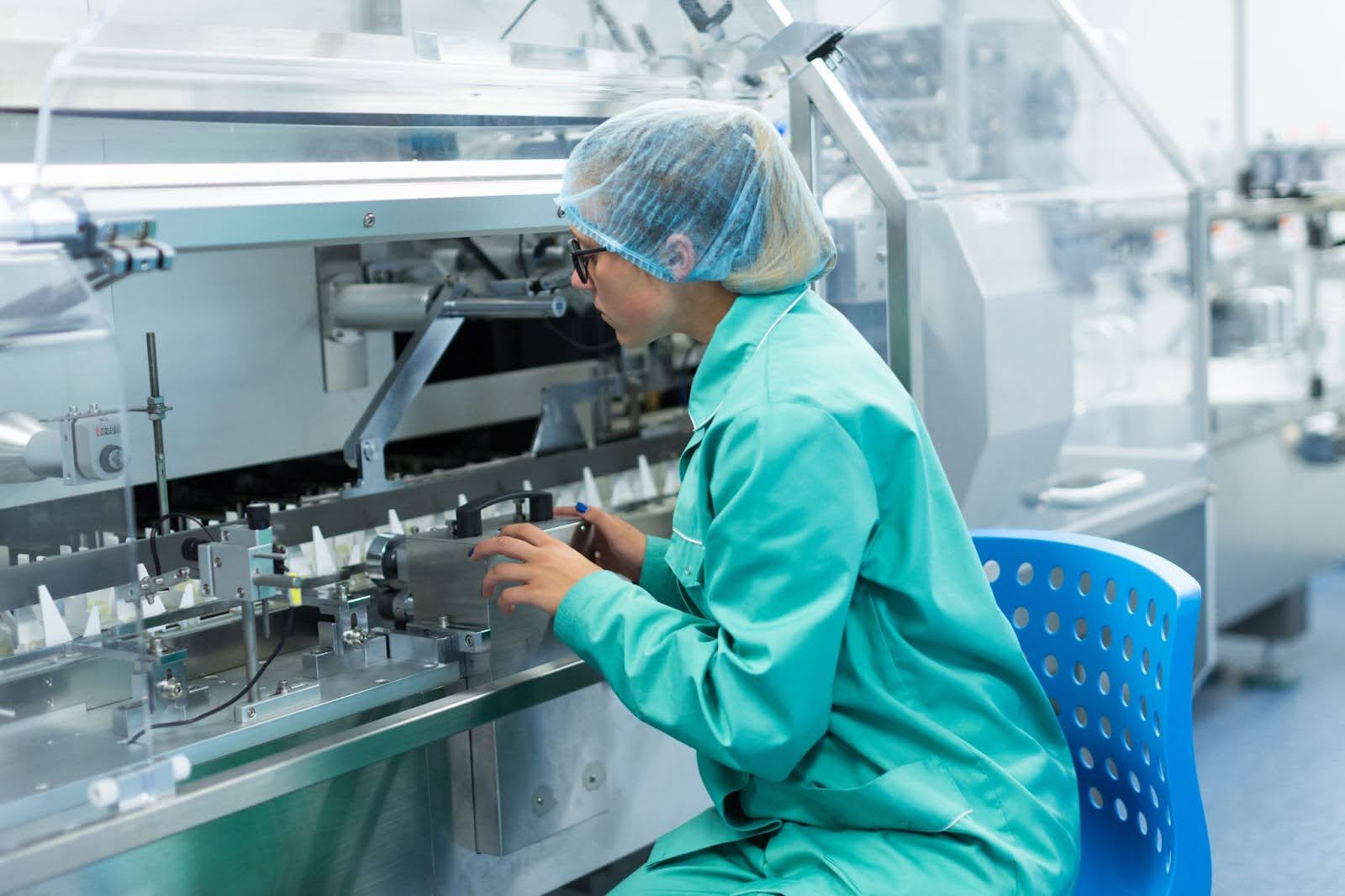 ISO 14644 Cleanroom Classes for Pharma (with EM Implications)